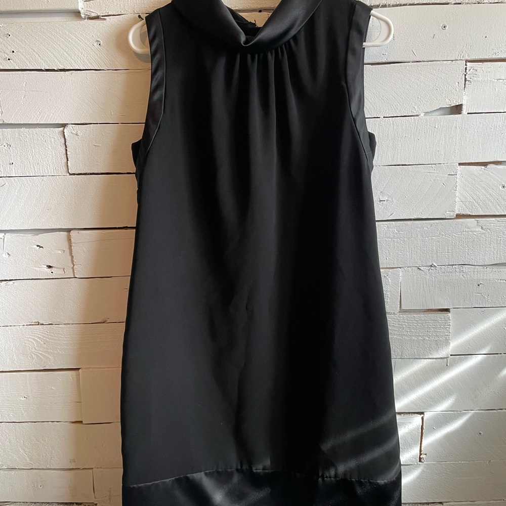 Simply Vera Vera Wang Black Sheath Mini Dress